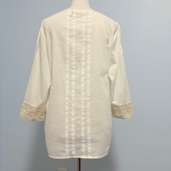 Chico's 2 Lightweight Fine Cotton Lace Romantic Blouse Top Size L - Picture 5 of 9